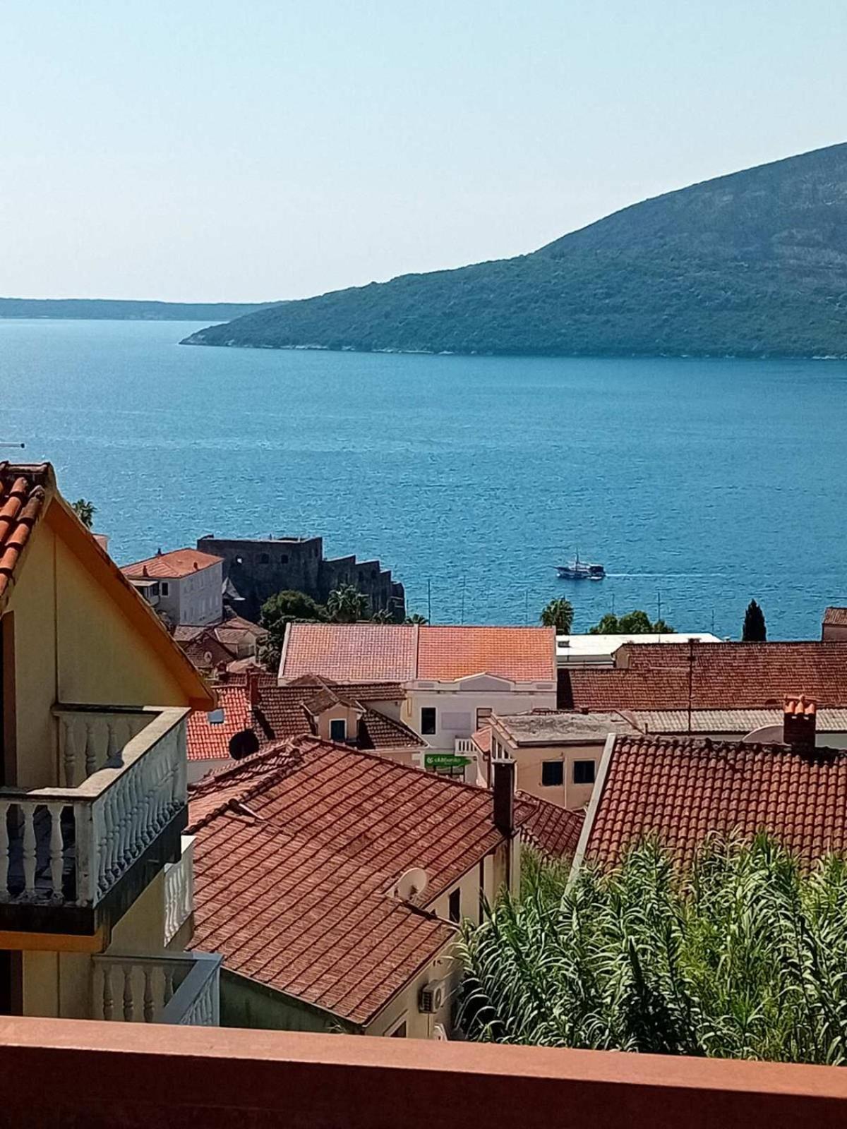 Guest House Cinderella Herceg Novi Bagian luar foto