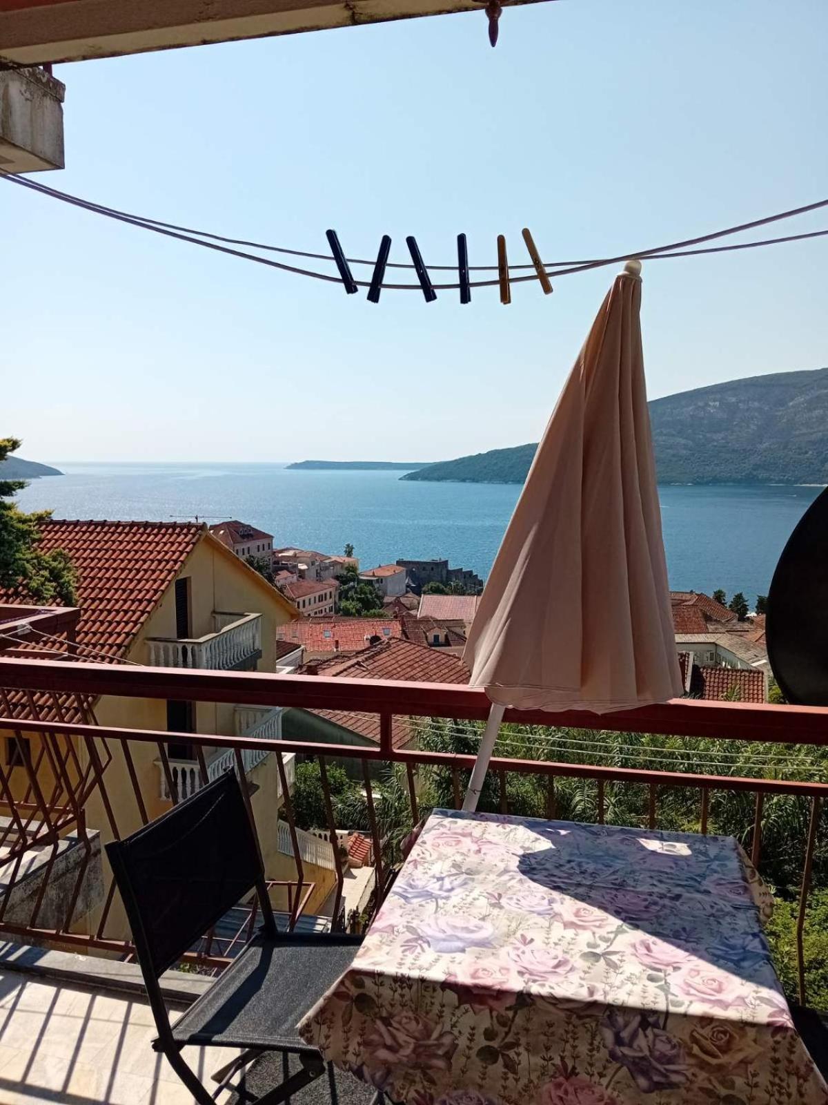 Guest House Cinderella Herceg Novi Bagian luar foto