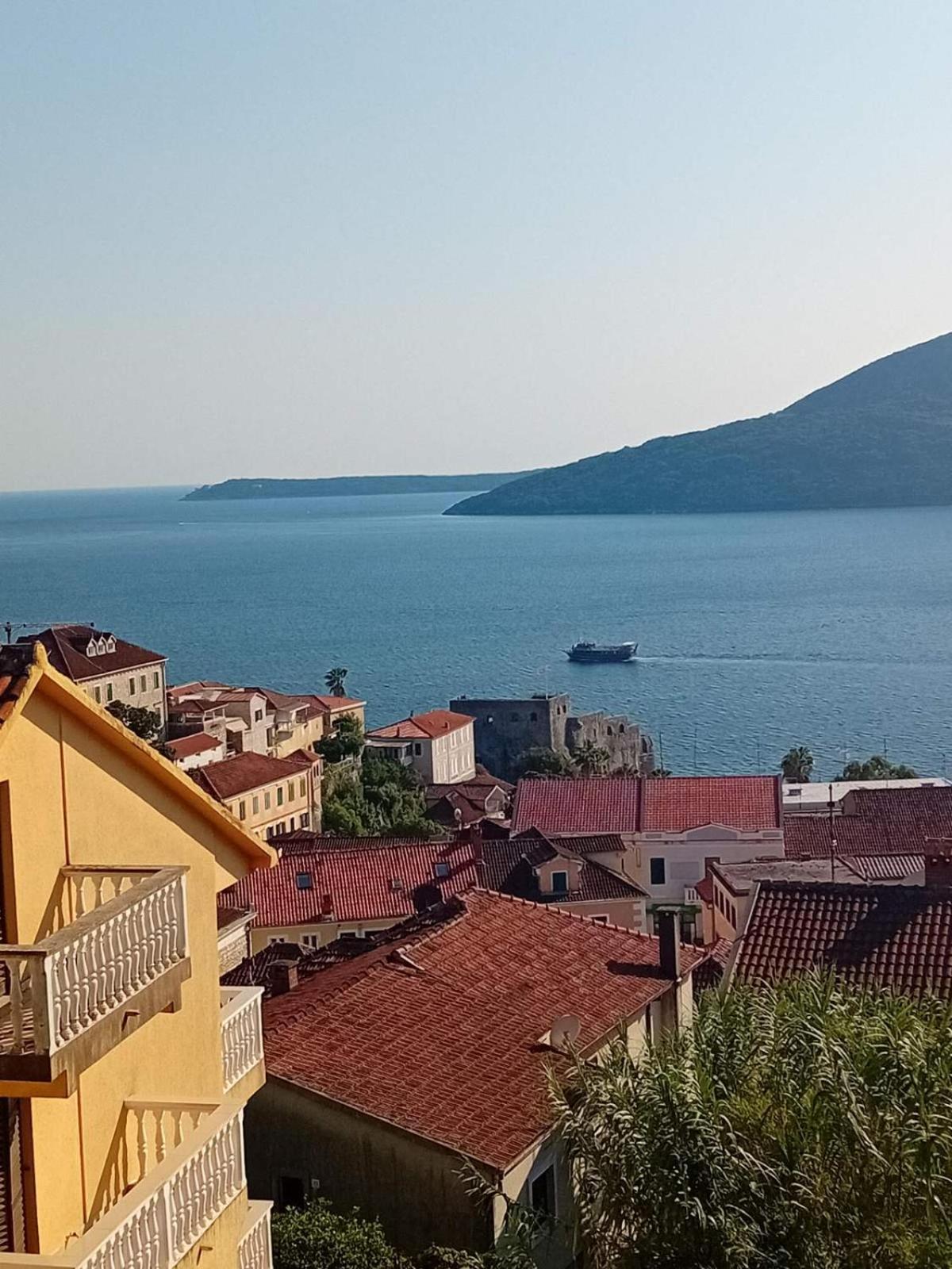 Guest House Cinderella Herceg Novi Bagian luar foto