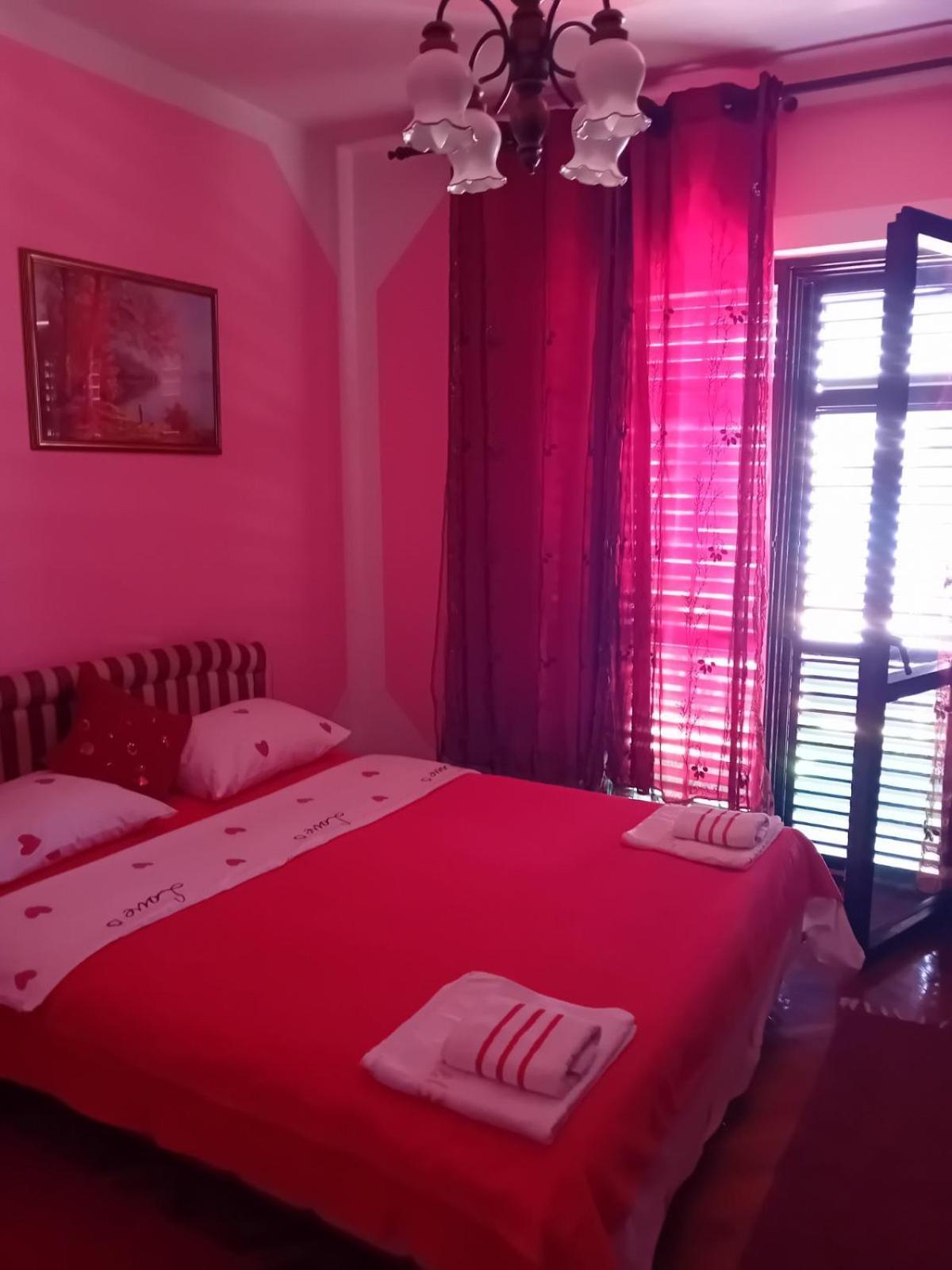 Guest House Cinderella Herceg Novi Bagian luar foto